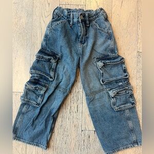 GAP Kids Blue Cargo Jeans Baggy Style. Size 6